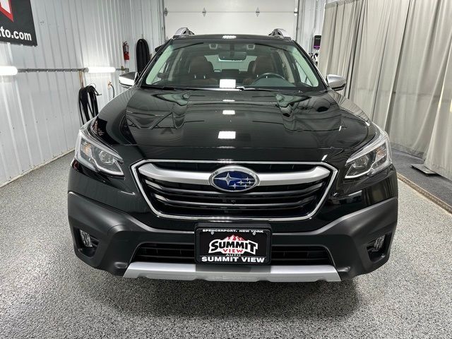 2022 Subaru Outback Touring