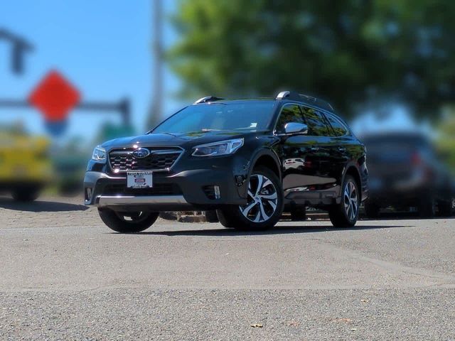 2022 Subaru Outback Touring