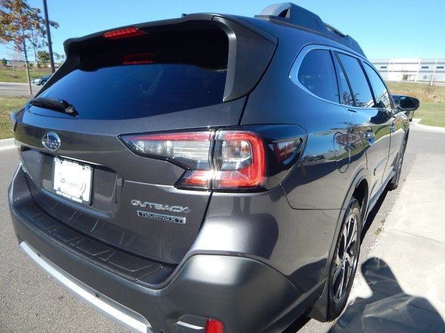 2022 Subaru Outback Touring XT