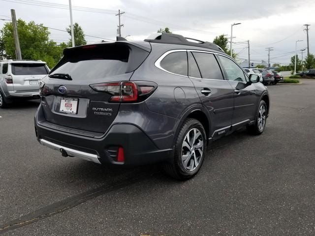 2022 Subaru Outback Touring XT