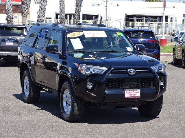 2022 Toyota 4Runner SR5