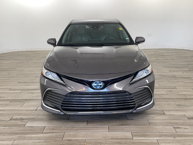 2022 Toyota Camry Hybrid XLE