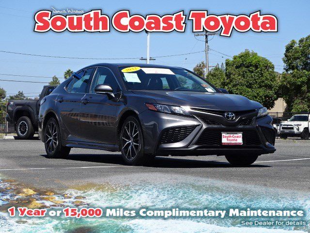 2022 Toyota Camry SE