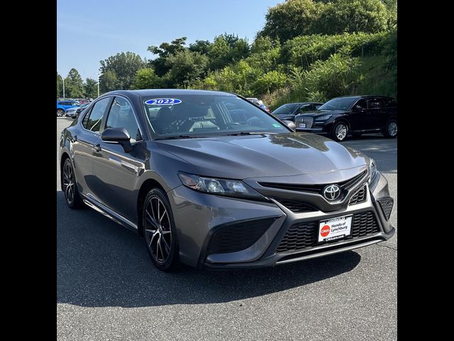 2022 Toyota Camry SE