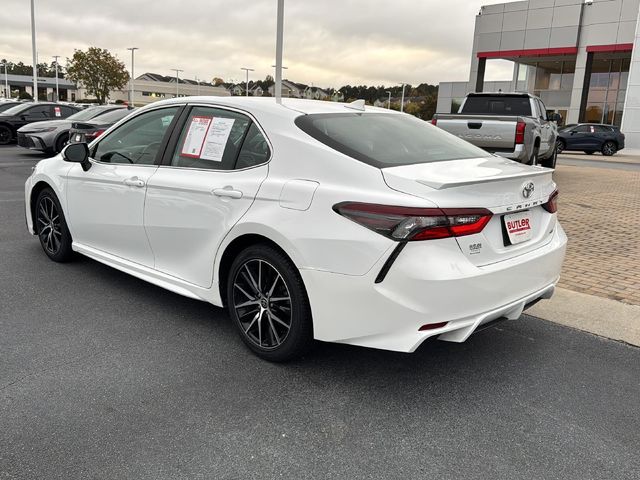 2022 Toyota Camry SE