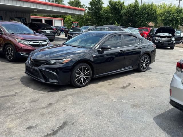 2022 Toyota Camry SE