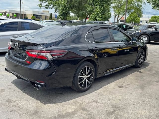 2022 Toyota Camry SE