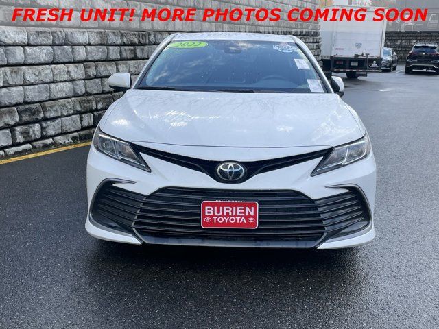 2022 Toyota Camry LE