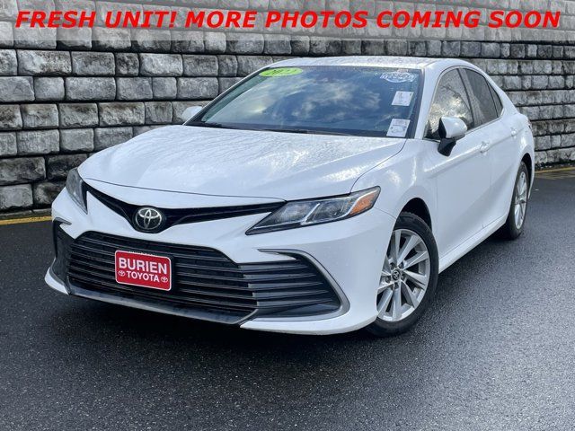 2022 Toyota Camry LE