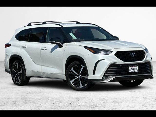 2022 Toyota Highlander XSE