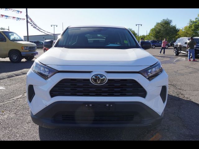 2022 Toyota RAV4 LE