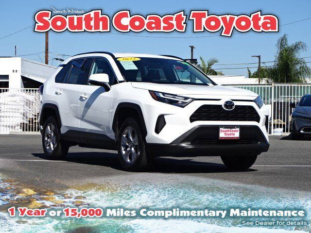 2022 Toyota RAV4 XLE