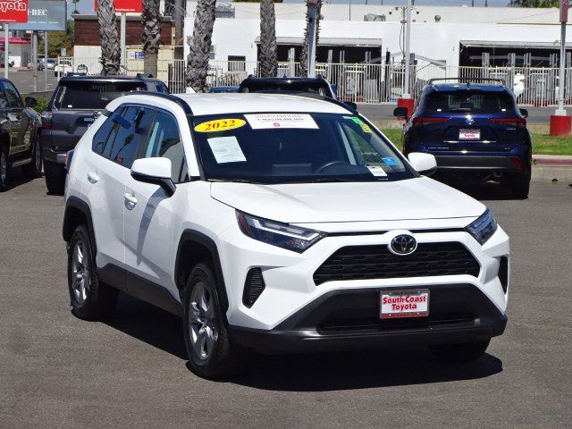 2022 Toyota RAV4 XLE