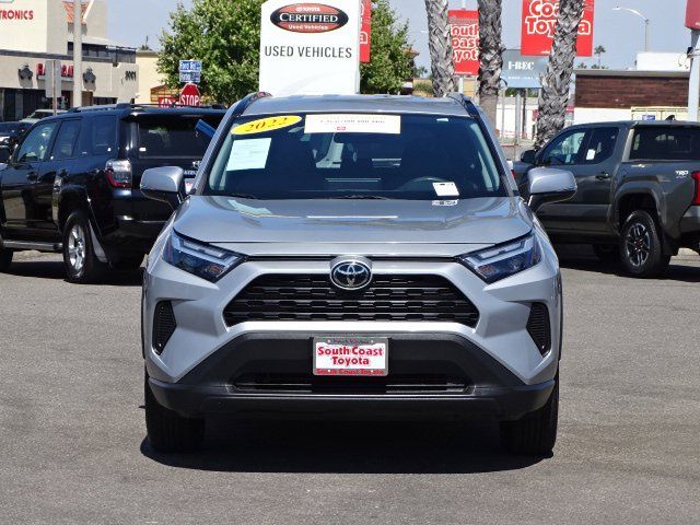 2022 Toyota RAV4 XLE