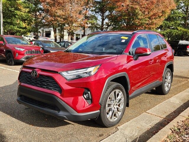 2022 Toyota RAV4 XLE Premium