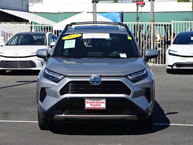 2022 Toyota RAV4 Hybrid SE