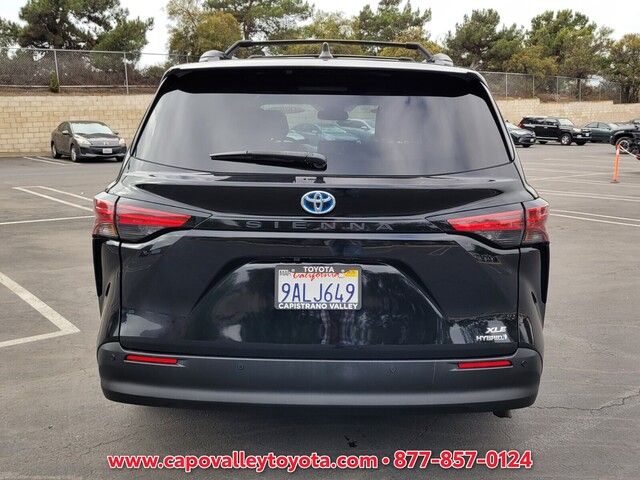 2022 Toyota Sienna XLE