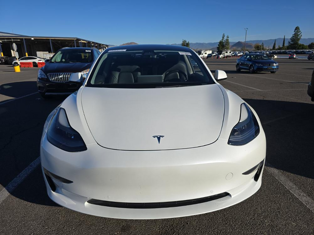 2022 Tesla Model 3 Base