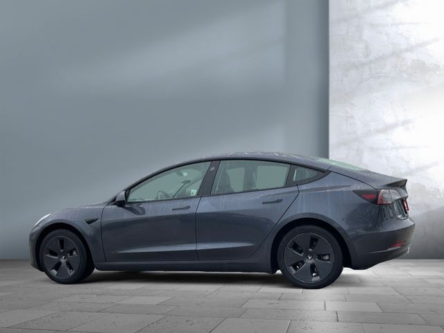 2022 Tesla Model 3 Base