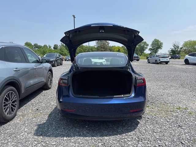2022 Tesla Model 3 Base