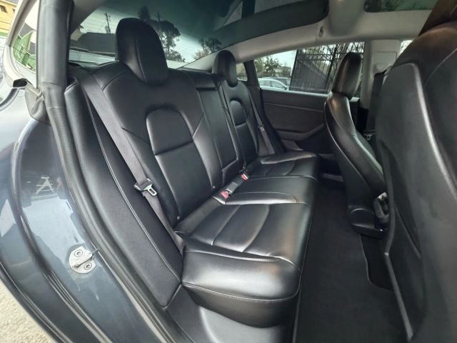 2022 Tesla Model 3 Base