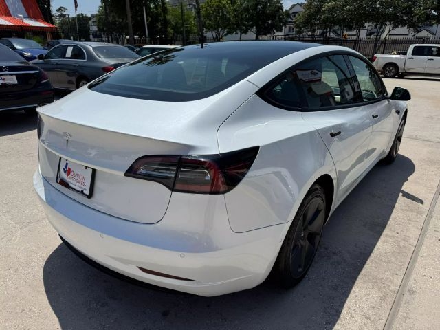2022 Tesla Model 3 Base