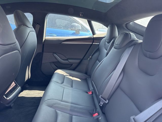 2022 Tesla Model S Base