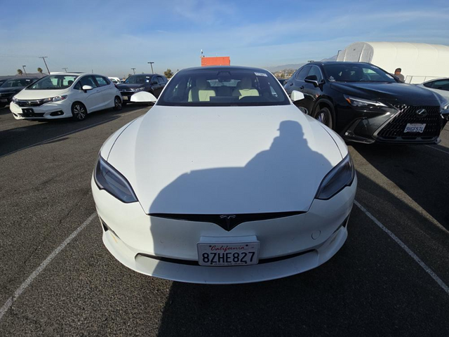 2022 Tesla Model S Base