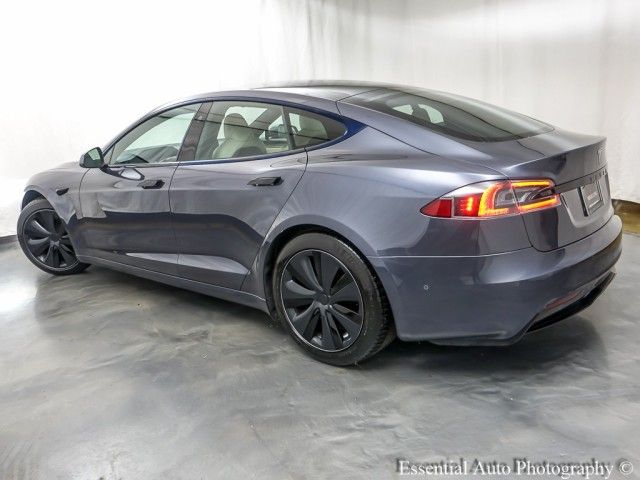 2022 Tesla Model S Base