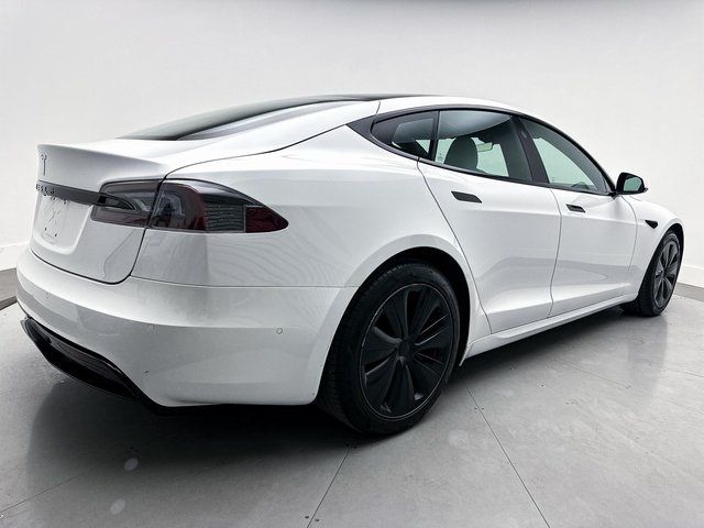 2022 Tesla Model S Base