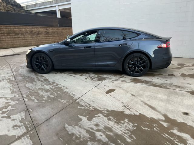 2022 Tesla Model S Plaid