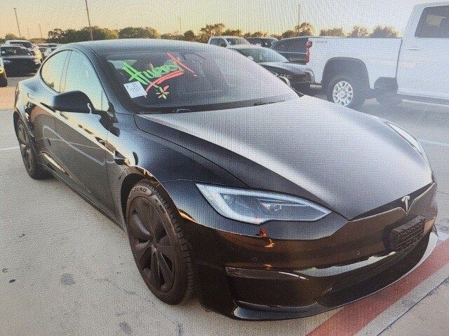 2022 Tesla Model S Plaid