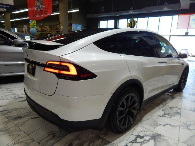 2022 Tesla Model X Base