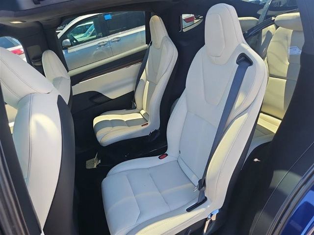 2022 Tesla Model X Base