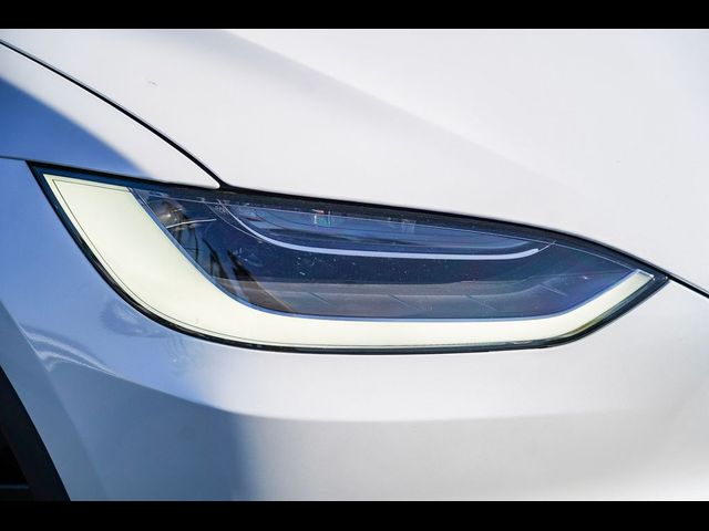 2022 Tesla Model X Base