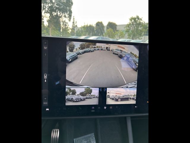 2022 Tesla Model X Base
