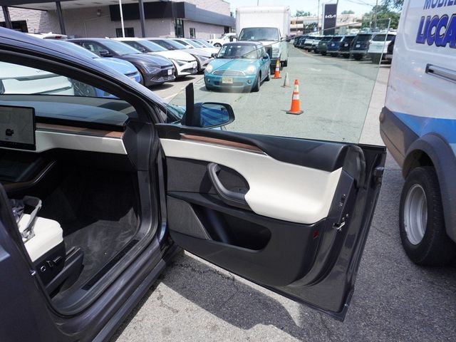 2022 Tesla Model X Base