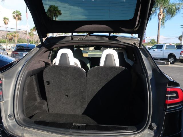 2022 Tesla Model X Plaid