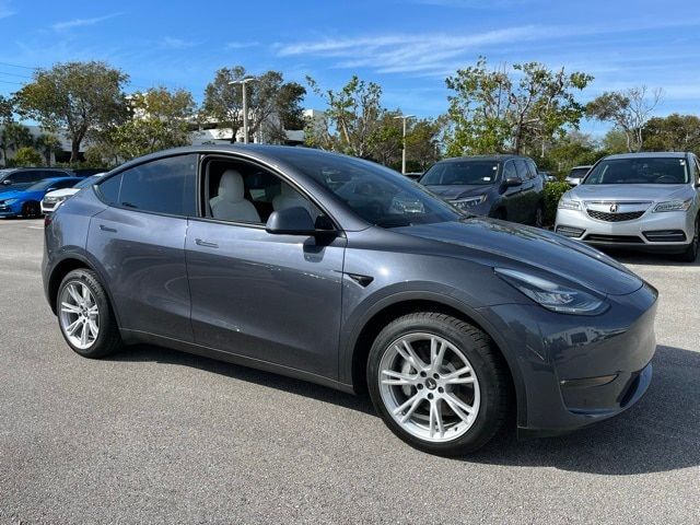 2022 Tesla Model Y Long Range