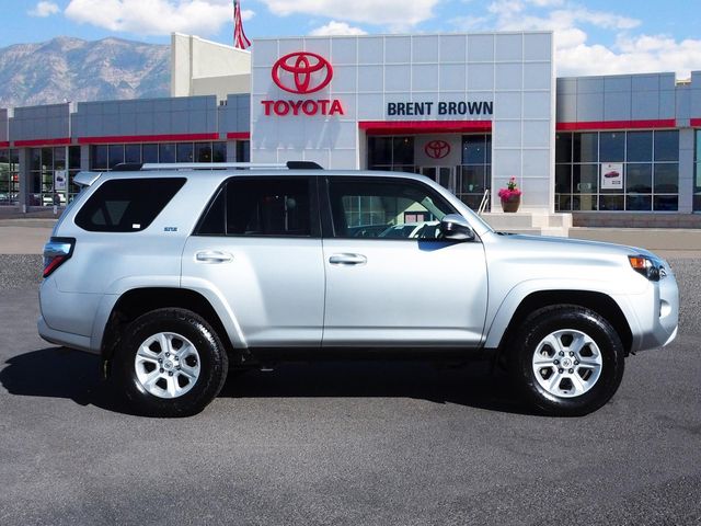 2022 Toyota 4Runner SR5