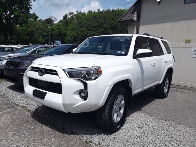 2022 Toyota 4Runner SR5