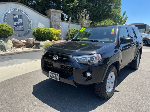 2022 Toyota 4Runner SR5