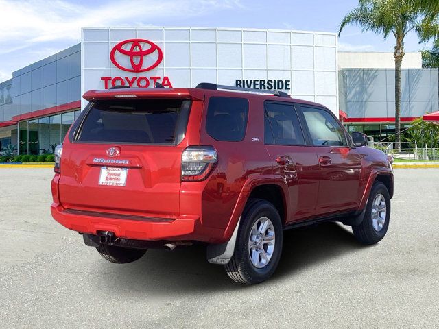 2022 Toyota 4Runner SR5