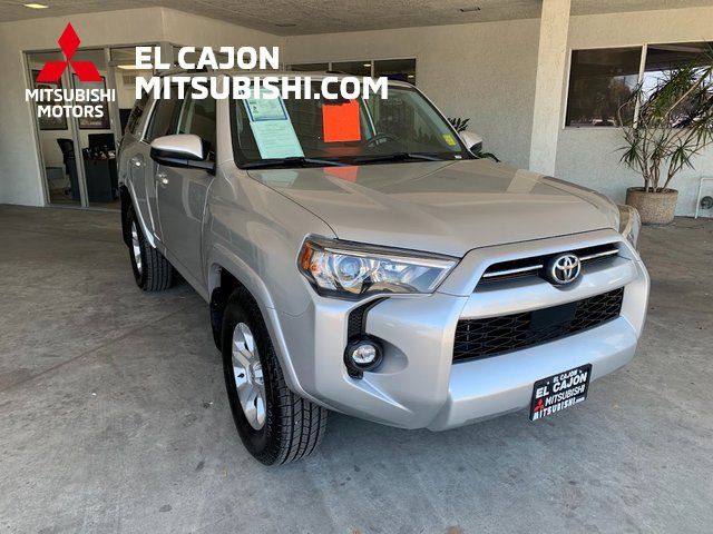 2022 Toyota 4Runner SR5