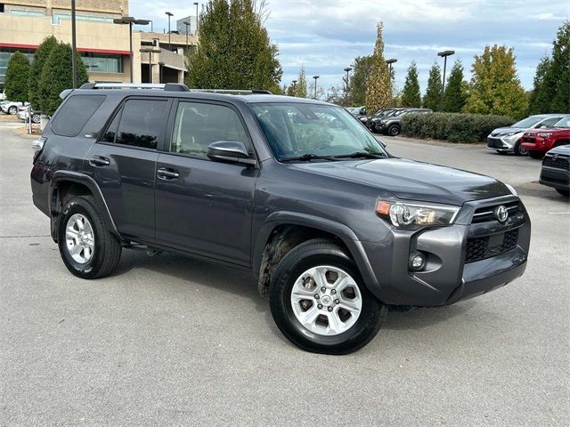 2022 Toyota 4Runner SR5