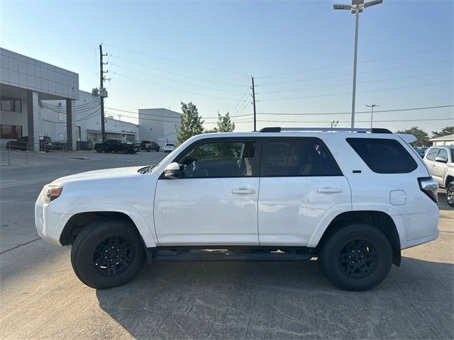 2022 Toyota 4Runner SR5