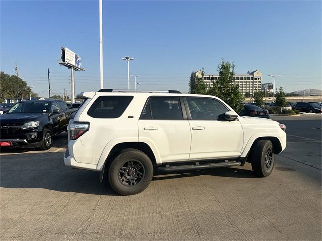 2022 Toyota 4Runner SR5