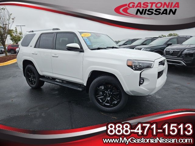 2022 Toyota 4Runner SR5