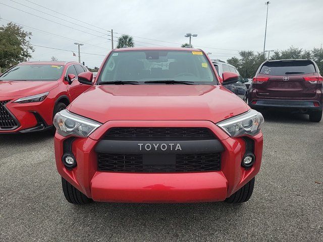 2022 Toyota 4Runner SR5