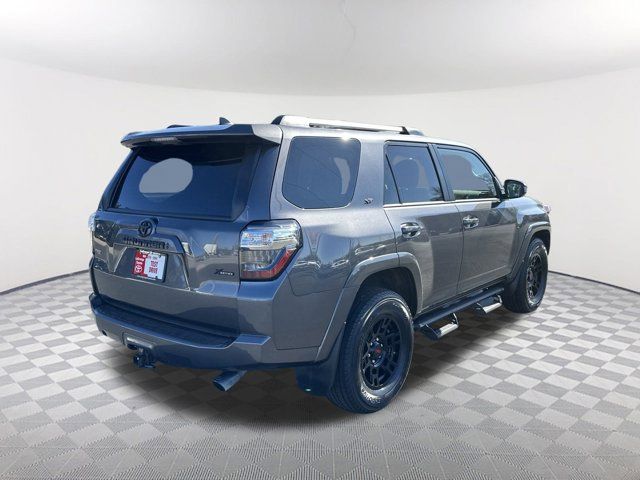 2022 Toyota 4Runner SR5